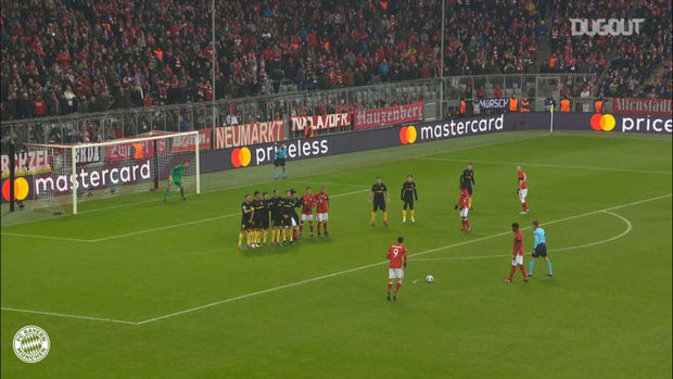 Lewandowski's sensational free-kick downs Atlético Madrid